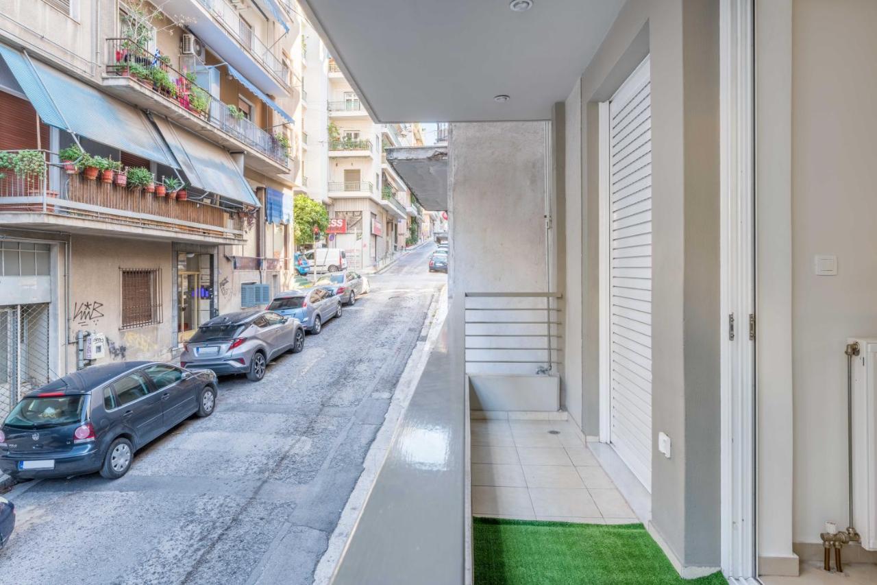 Colourful Artistic Apart 100Mbps Center Of Атина Екстериор снимка