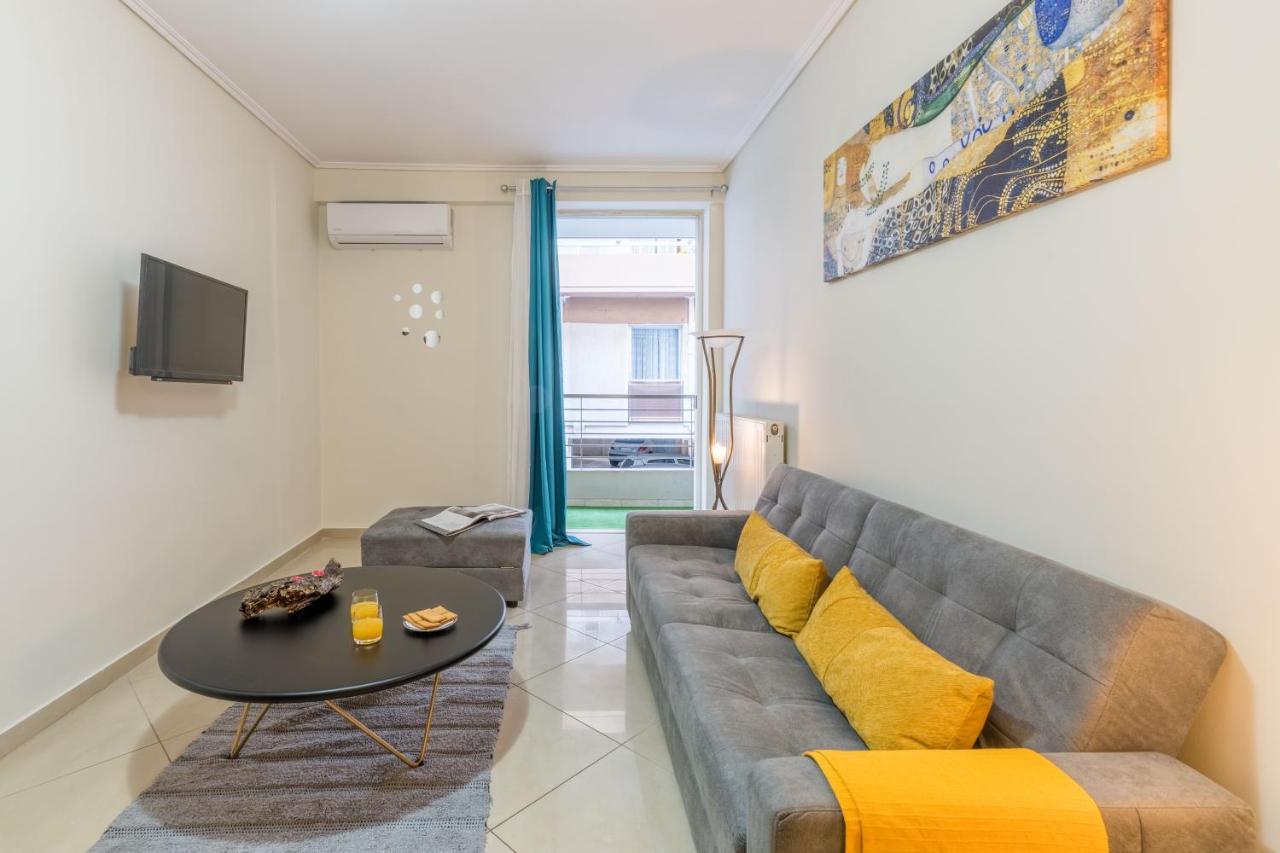 Colourful Artistic Apart 100Mbps Center Of Атина Екстериор снимка