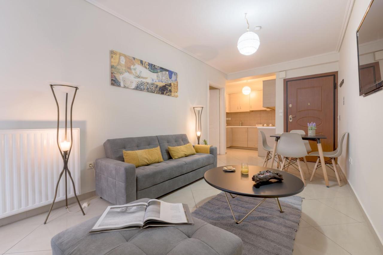 Colourful Artistic Apart 100Mbps Center Of Атина Екстериор снимка